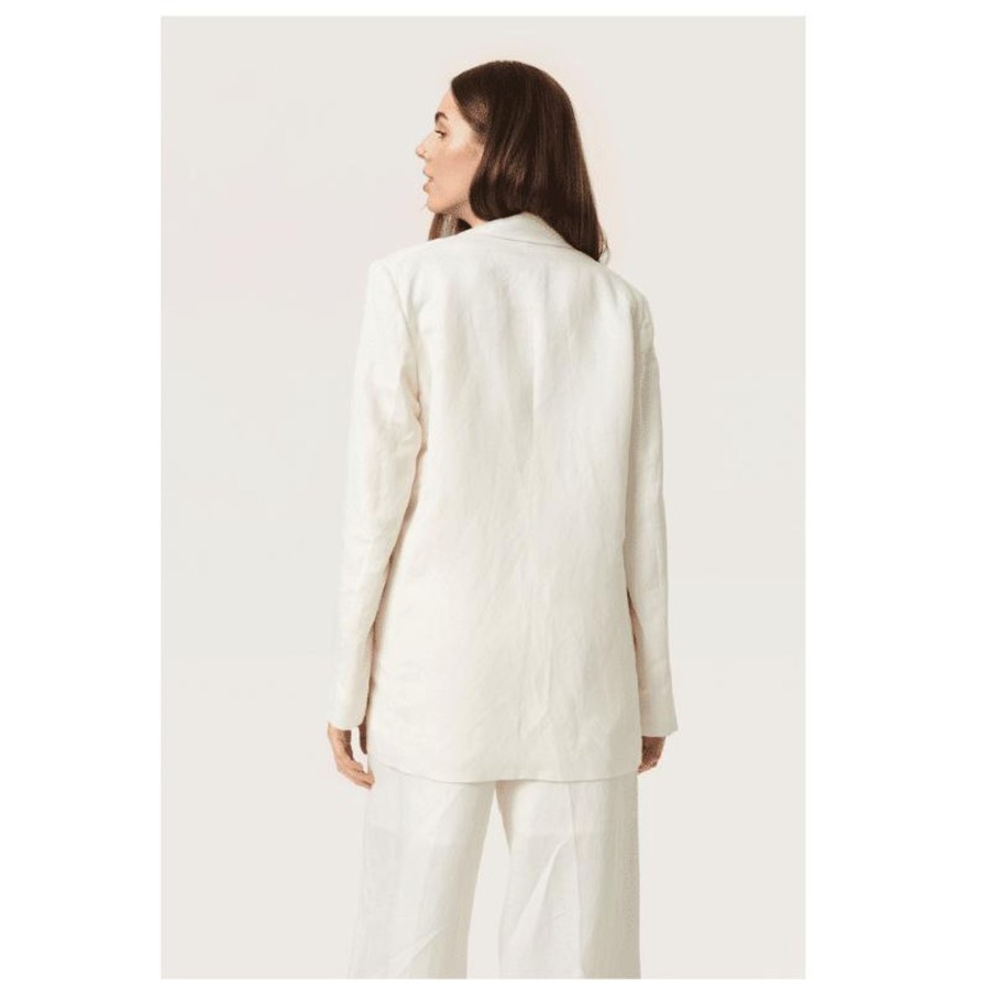 Toj Soaked in Luxury Blazere | Kimina Blazer - Whisper White