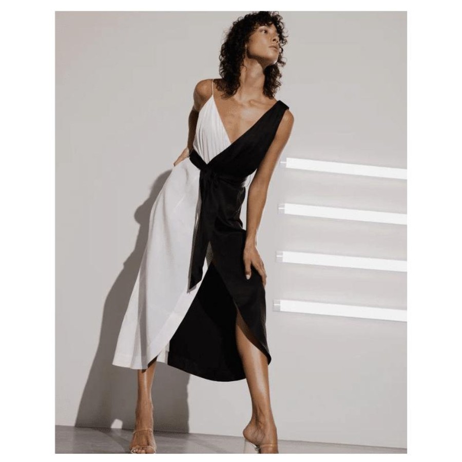 Toj Copenhagen Muse Midi Kjoler | Sho Dress - Black & Jetstream