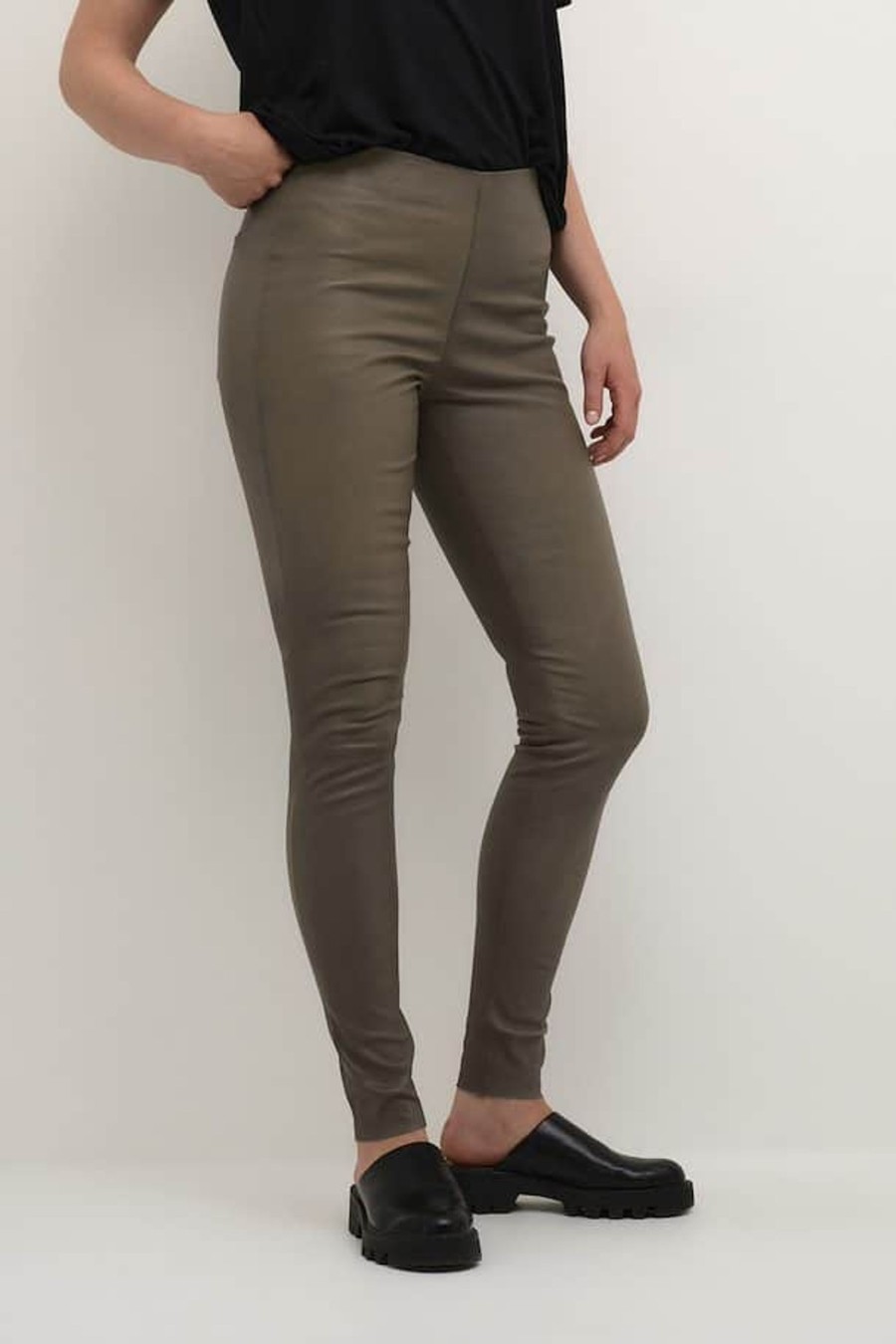 Toj Karen by Simonsen Leggings | Meme Leather Pants - Walnut